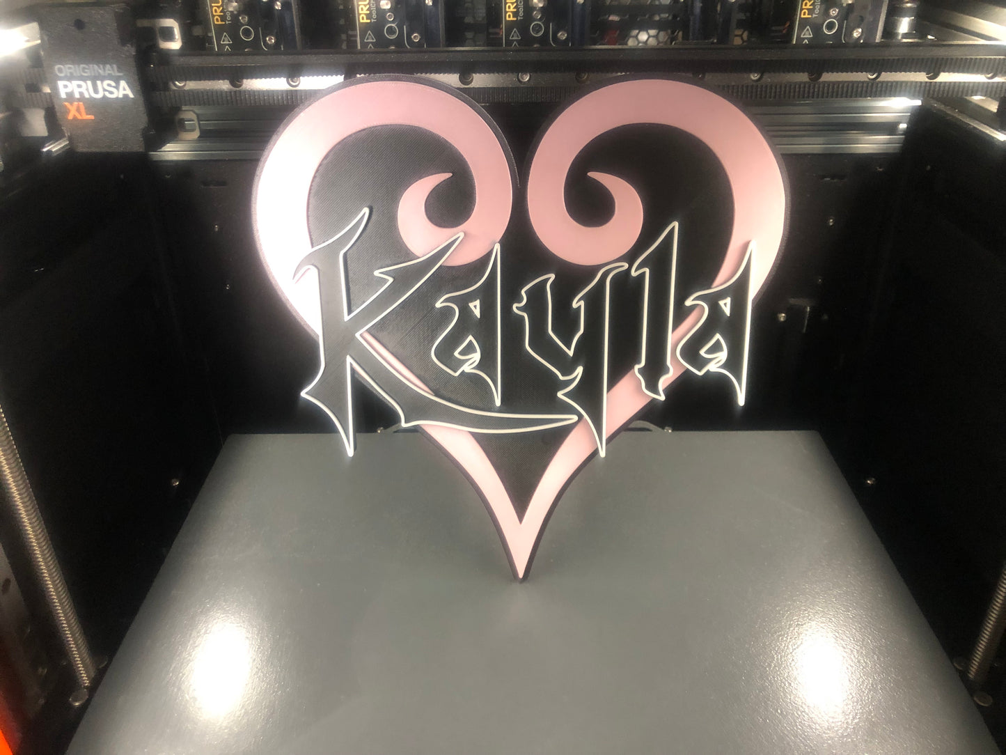 3d printed KH Heart wall plate | hanger | bedroom door decoration | personalized gothic style design | game room decor